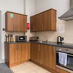 Unique 2 Bedroom Castle Suite Apartment - Near Edinburgh Castle & Royal Mile